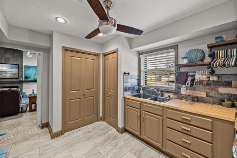 Casa en venta en Lakeland, Florida, 5 dormitorios, 310.29 m2 № 1722674 - foto 29