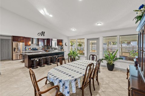 Casa en venta en Lakeland, Florida, 5 dormitorios, 310.29 m2 № 1722674 - foto 11