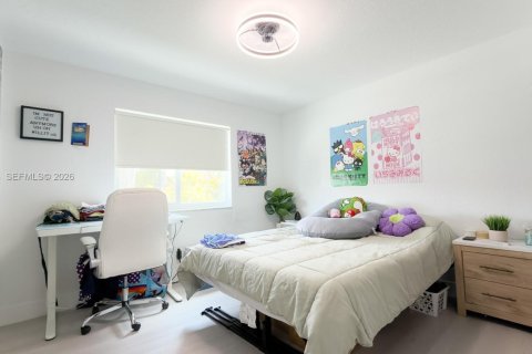 Casa en alquiler en Hialeah, Florida, 3 dormitorios, 113.15 m2 № 2055510 - foto 10