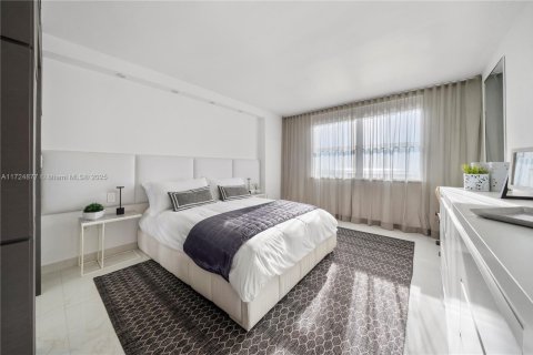 Condominio en venta en Miami Beach, Florida, 2 dormitorios, 106.93 m2 № 1860336 - foto 16