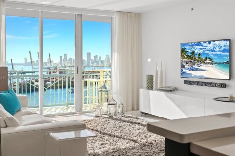 Condominio en venta en Miami Beach, Florida, 2 dormitorios, 106.93 m2 № 1860336 - foto 1