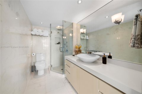 Condominio en venta en Miami Beach, Florida, 2 dormitorios, 106.93 m2 № 1860336 - foto 15