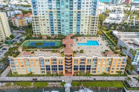 Condominio en venta en Miami Beach, Florida, 2 dormitorios, 106.93 m2 № 1860336 - foto 24