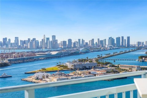 Condominio en venta en Miami Beach, Florida, 2 dormitorios, 106.93 m2 № 1860336 - foto 2