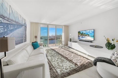 Condominio en venta en Miami Beach, Florida, 2 dormitorios, 106.93 m2 № 1860336 - foto 4
