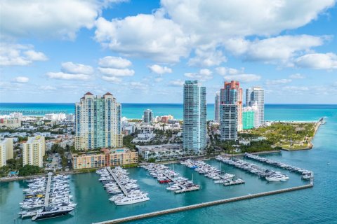 Condominio en venta en Miami Beach, Florida, 2 dormitorios, 106.93 m2 № 1860336 - foto 3