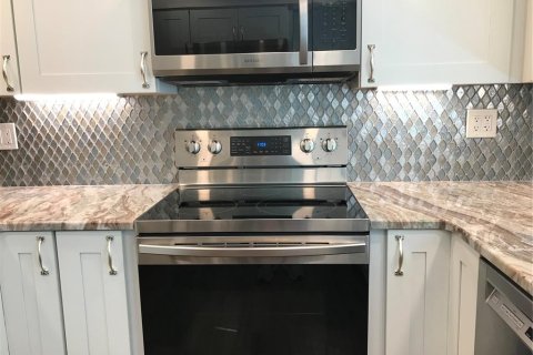 Condominio en alquiler en Bradenton, Florida, 2 dormitorios, 117.06 m2 № 1815254 - foto 13