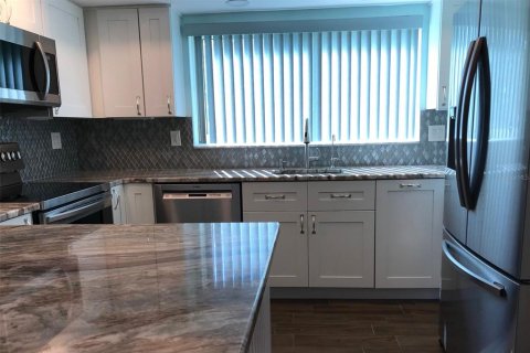 Condominio en alquiler en Bradenton, Florida, 2 dormitorios, 117.06 m2 № 1815254 - foto 12