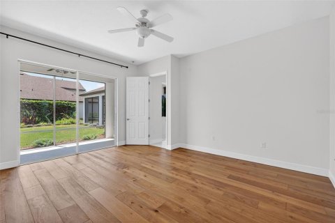 House in Mount Dora, Florida 4 bedrooms, 293.48 sq.m. № 2196841 - photo 28