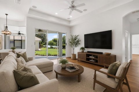House in Mount Dora, Florida 4 bedrooms, 293.48 sq.m. № 2196841 - photo 6