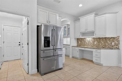 House in Mount Dora, Florida 4 bedrooms, 293.48 sq.m. № 2196841 - photo 16