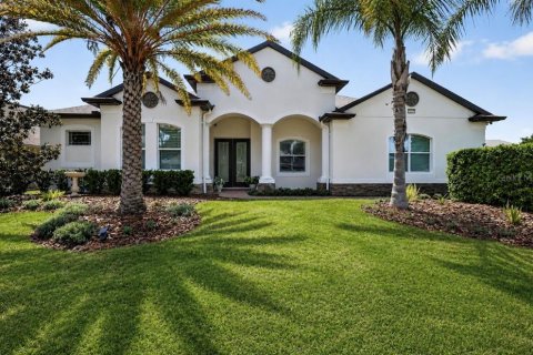 House in Mount Dora, Florida 4 bedrooms, 293.48 sq.m. № 2196841 - photo 3