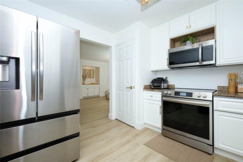 Condo in Longwood, Florida, 2 bedrooms  № 2104581 - photo 10