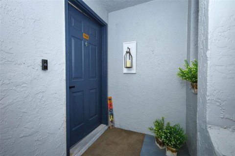 Condo in Longwood, Florida, 2 bedrooms  № 2104581 - photo 2