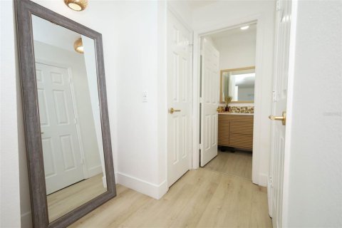 Condo in Longwood, Florida, 2 bedrooms  № 2104581 - photo 18