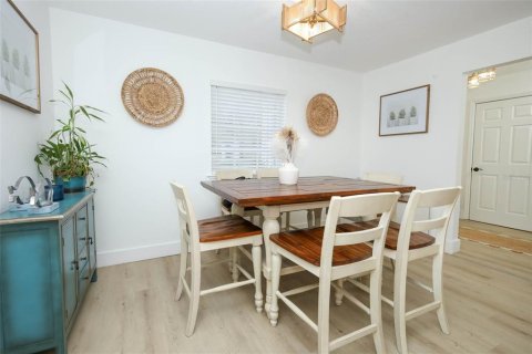 Condo in Longwood, Florida, 2 bedrooms  № 2104581 - photo 7