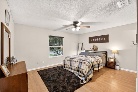 House in Gainesville, Florida 3 bedrooms, 133.97 sq.m. № 2408720 - photo 9