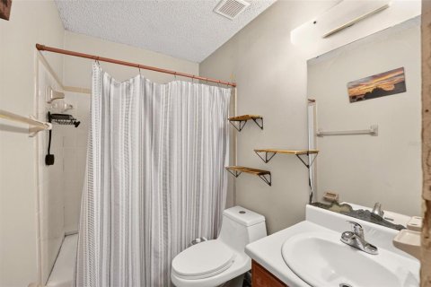 House in Gainesville, Florida 3 bedrooms, 133.97 sq.m. № 2408720 - photo 10