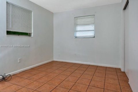 Купить кондоминиум в Лодердейл-Лейкс, Флорида 2 спальни, 87.33м2, № 1995302 - фото 20