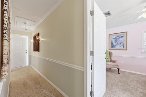 House in Mount Dora, Florida 4 bedrooms, 194.35 sq.m. № 2198718 - photo 25