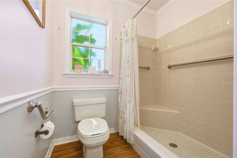 House in Mount Dora, Florida 4 bedrooms, 194.35 sq.m. № 2198718 - photo 22