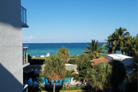 Снять в аренду кондоминиум в Майами-Бич, Флорида 1 спальня, 90.77м2, № 2038185 - фото 17