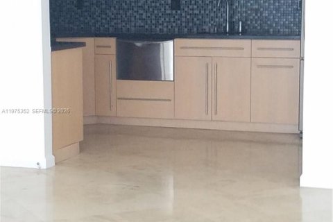 Снять в аренду кондоминиум в Майами-Бич, Флорида 1 спальня, 90.77м2, № 2038185 - фото 6