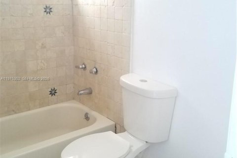 Снять в аренду кондоминиум в Майами-Бич, Флорида 1 спальня, 90.77м2, № 2038185 - фото 13