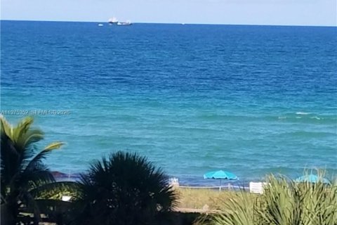 Снять в аренду кондоминиум в Майами-Бич, Флорида 1 спальня, 90.77м2, № 2038185 - фото 23