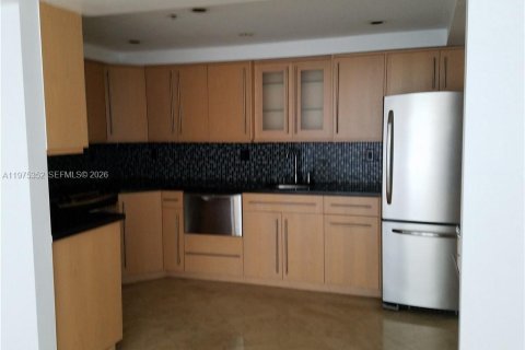 Снять в аренду кондоминиум в Майами-Бич, Флорида 1 спальня, 90.77м2, № 2038185 - фото 4