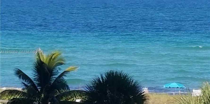 Кондоминиум с 1 спальней в Майами-Бич, Флорида № 2038185