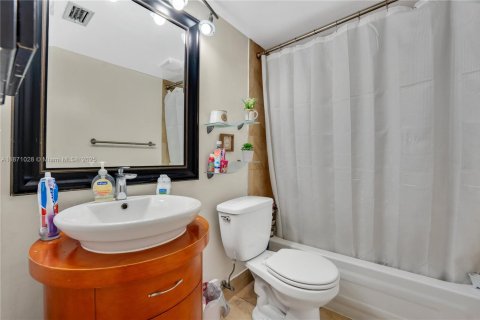 Купить кондоминиум в Дейви, Флорида 2 спальни, 92.9м2, № 1895841 - фото 16