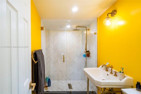 Купить виллу или дом в Майами-Бич, Флорида 5 спален, 327.2м2, № 2020532 - фото 29