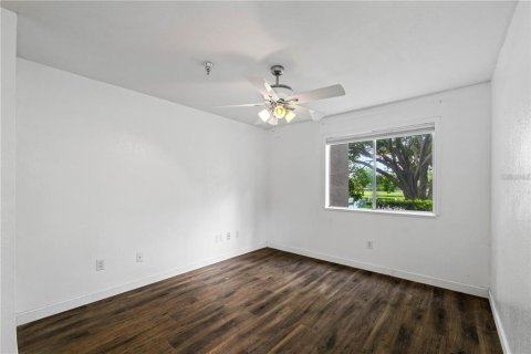 Condominio en alquiler en Saint Petersburg, Florida, 2 dormitorios, 95.5 m2 № 1893988 - foto 21