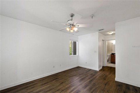 Condominio en alquiler en Saint Petersburg, Florida, 2 dormitorios, 95.5 m2 № 1893988 - foto 22