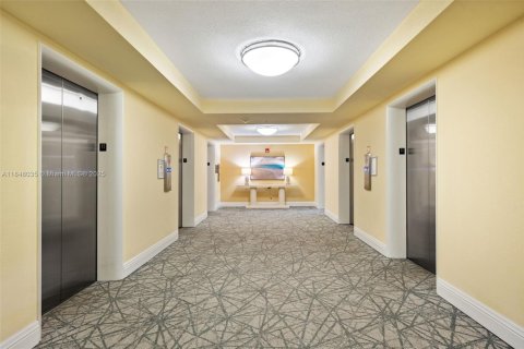 Copropriété à louer à Hollywood, Floride: 1 chambre, 77.57 m2 № 1957520 - photo 25