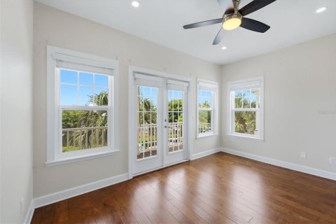 Townhouse in Placida, Florida 3 bedrooms, 147.9 sq.m. № 2133482 - photo 27
