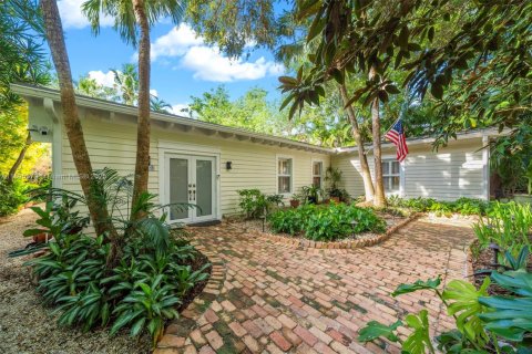 House in Miami, Florida 4 bedrooms, 245.63 sq.m. № 1951872 - photo 7