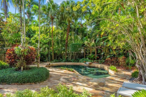 House in Miami, Florida 4 bedrooms, 245.63 sq.m. № 1951872 - photo 3