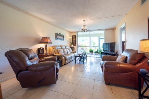 Copropriété à vendre à Pembroke Pines, Floride: 1 chambre, 83.61 m2 № 2035596 - photo 7