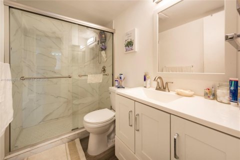 Copropriété à vendre à Pembroke Pines, Floride: 1 chambre, 83.61 m2 № 2035596 - photo 18