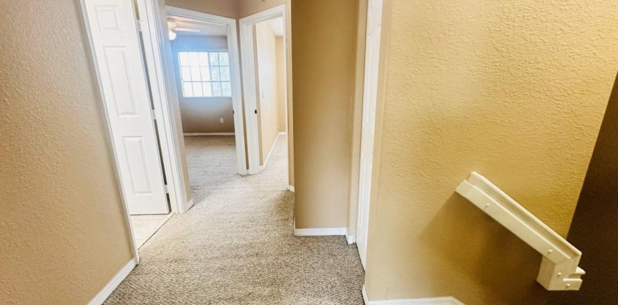 Townhouse in Tamarac, Florida 3 bedrooms, 117.52 sq.m. № 1230324