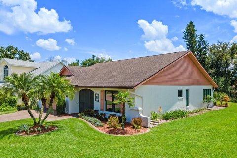 House in Lake Placid, Florida 2 bedrooms, 150.78 sq.m. № 1837865 - photo 2