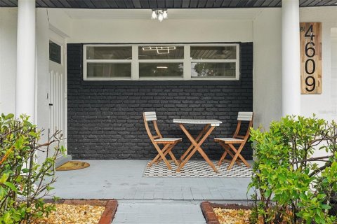 Casa en venta en Tampa, Florida, 3 dormitorios, 118.17 m2 № 1769668 - foto 3