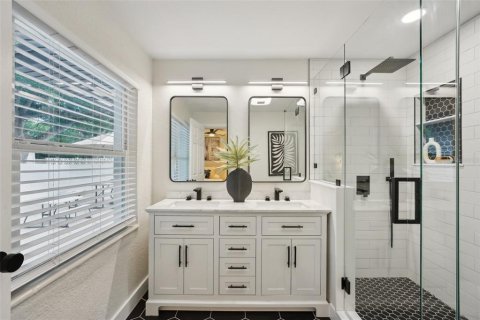 Casa en venta en Tampa, Florida, 3 dormitorios, 118.17 m2 № 1769668 - foto 21
