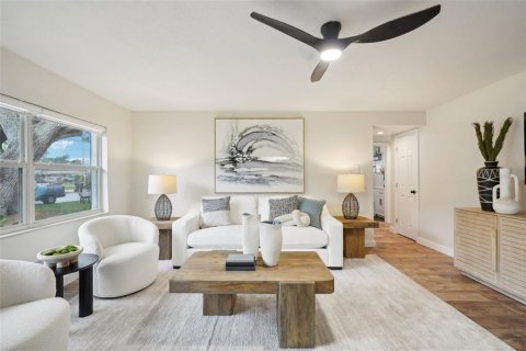 Casa en venta en Tampa, Florida, 3 dormitorios, 118.17 m2 № 1769668 - foto 7