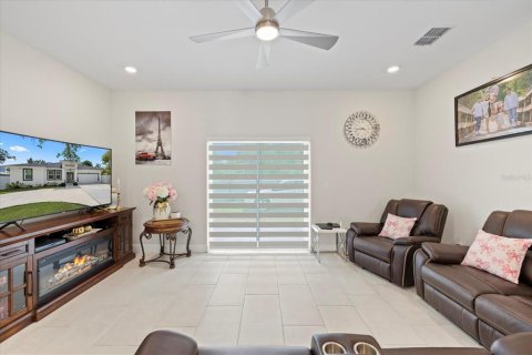 House in Lutz, Florida 4 bedrooms, 172.15 sq.m. № 1687133 - photo 12