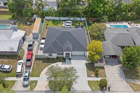 House in Lutz, Florida 4 bedrooms, 172.15 sq.m. № 1687133 - photo 3