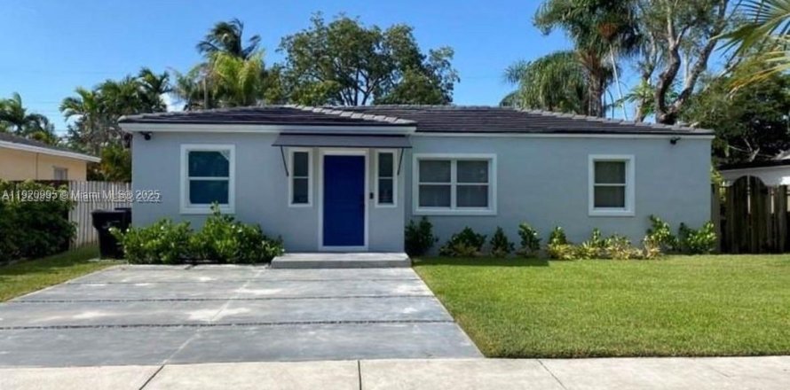 Дом в Саут-Майами, Флорида 3 спальни, 135.64м2 № 1975200