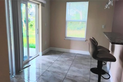 Casa en venta en Deltona, Florida, 3 dormitorios, 133.59 m2 № 1828112 - foto 8